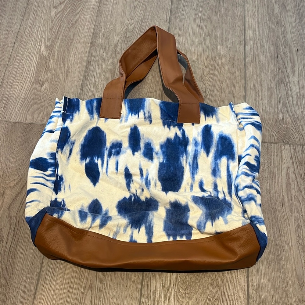 NWOT Tote from Lu+Elle